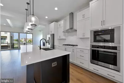 20686 Glenmont Terrace, Ashburn, VA 20147 - Photo 4