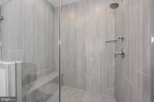 20686 Glenmont Ter, Ashburn, VA 20147 - Photo 16