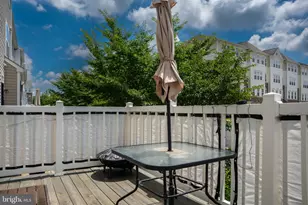 42243 Canary Grass Square, Aldie, VA 20105 - Photo 20