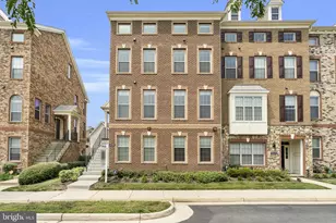 22515 Naugatuck Square, Ashburn, VA 20148 - Photo 2