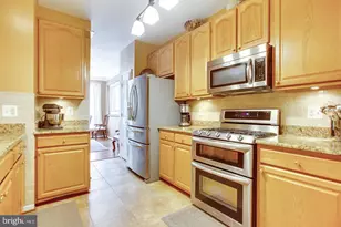 20875 Cosworth Terrace, Sterling, VA 20165 - Photo 10
