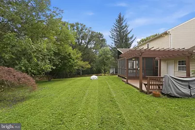10166 Yorktown Way, Great Falls, VA 22066 - Photo 46