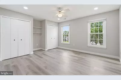 10166 Yorktown Way, Great Falls, VA 22066 - Photo 32