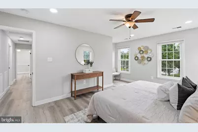 10166 Yorktown Way, Great Falls, VA 22066 - Photo 24