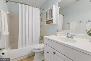 246 Avondale Dr, Sterling, VA 20164 - Photo 18