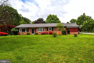 2 Cinnamon Fern Rd, Round Hill, VA 20141 - Photo 1