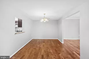 220 Meadows Ln NE, Leesburg, VA 20176 - Photo 14