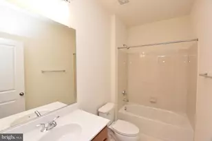 42452 Dogwood Glen Square, Sterling, VA 20166 - Photo 16