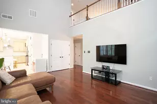 20779 Crescent Pointe Pl, Ashburn, VA 20147 - Photo 12