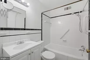 130 S 29th Street S, Purcellville, VA 20132 - Photo 10