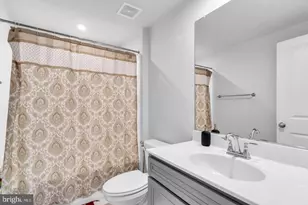 41919 Spring Air Dr, Brambleton, VA 20148 - Photo 38