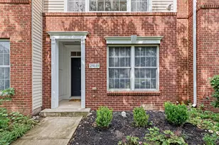 25033 Justice Dr, Chantilly, VA 20152 - Photo 2