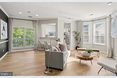 676 Gateway Drive SE #812, Leesburg, VA 20175 - Photo 4