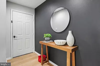 676 Gateway Drive SE #812, Leesburg, VA 20175 - Photo 16