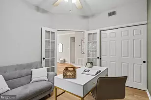 676 Gateway Dr SE, Leesburg, VA 20175 - Photo 6