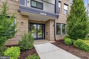 23639 Golden Embers Square, Ashburn, VA 20148 - Photo 2