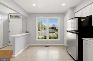 21140 Winding Brook Square, Ashburn, VA 20147 - Photo 10
