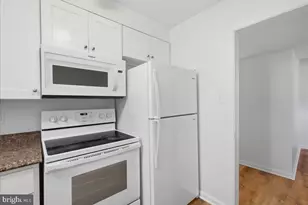 130 S 29th St, Purcellville, VA 20132 - Photo 6
