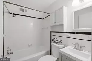 130 S 29th St, Purcellville, VA 20132 - Photo 8