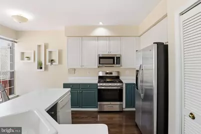 47606 Watkins Island Square, Sterling, VA 20165 - Photo 14