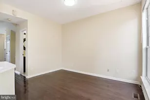 47606 Watkins Island Square, Sterling, VA 20165 - Photo 12