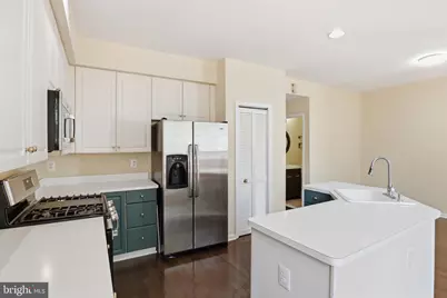 47606 Watkins Island Square, Sterling, VA 20165 - Photo 16