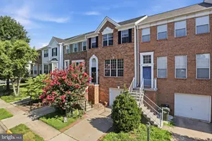 47606 Watkins Island Square, Sterling, VA 20165 - Photo 4