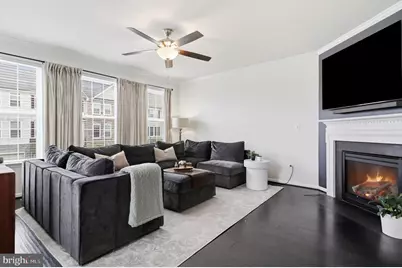 42251 Dean Chapel Square, Chantilly, VA 20152 - Photo 4