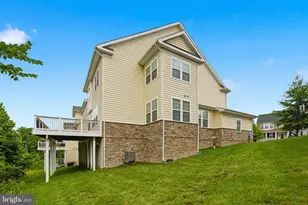 20920 Ashburn Heights Dr, Ashburn, VA 20148 - Photo 4