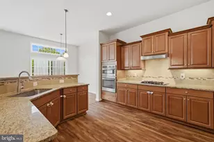20920 Ashburn Heights Dr, Ashburn, VA 20148 - Photo 16