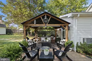 611 S King St, Leesburg, VA 20175 - Photo 30