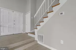 13 Wrightwood Pl, Sterling, VA 20164 - Photo 6