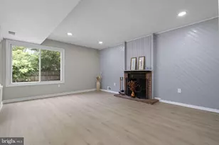 13 Wrightwood Pl, Sterling, VA 20164 - Photo 18