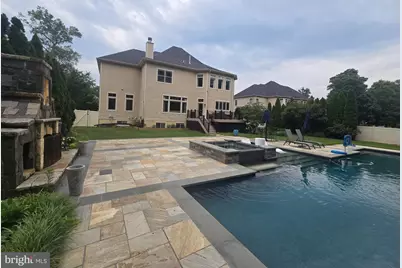 20262 Redrose Drive, Sterling, VA 20165 - Photo 2