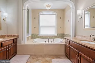 20262 Redrose Dr, Sterling, VA 20165 - Photo 34