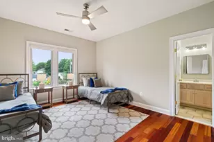 20262 Redrose Dr, Sterling, VA 20165 - Photo 38