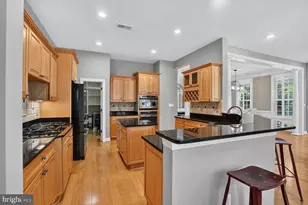 20369 Potomac Landing Terrace, Sterling, VA 20165 - Photo 4