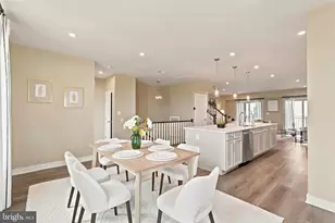 24274 Thurso Sq, Dulles, VA 20166 - Photo 4