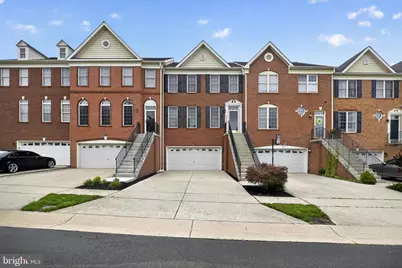 25915 Kirkwood Square, Chantilly, VA 20152 - Photo 2