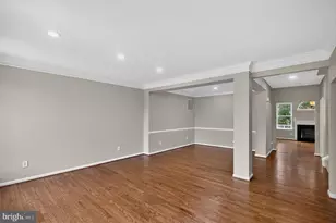 25915 Kirkwood Square, Chantilly, VA 20152 - Photo 6