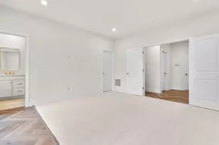 42123 Picasso Sq, Ashburn, VA 20148 - Photo 4