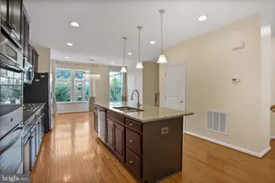 43393 Charitable St, Ashburn, VA 20148 - Photo 8