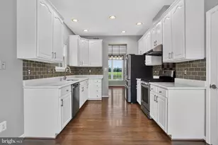 42771 Freedom St, Chantilly, VA 20152 - Photo 14