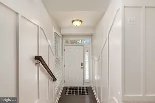 23694 Hopewell Manor Terrace, Ashburn, VA 20148 - Photo 2
