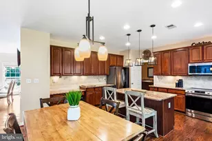 43276 John Danforth Ct, Ashburn, VA 20147 - Photo 12