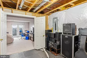 43276 John Danforth Ct, Ashburn, VA 20147 - Photo 58