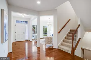 26798 Barnsley Pl, Chantilly, VA 20152 - Photo 10