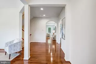 26798 Barnsley Pl, Chantilly, VA 20152 - Photo 8