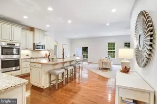 26798 Barnsley Pl, Chantilly, VA 20152 - Photo 24