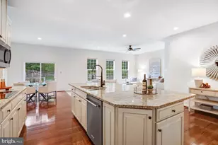 26798 Barnsley Pl, Chantilly, VA 20152 - Photo 30